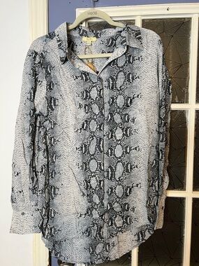 Kori American medium Snake Print Button-Up Blouse in Black & White NWT